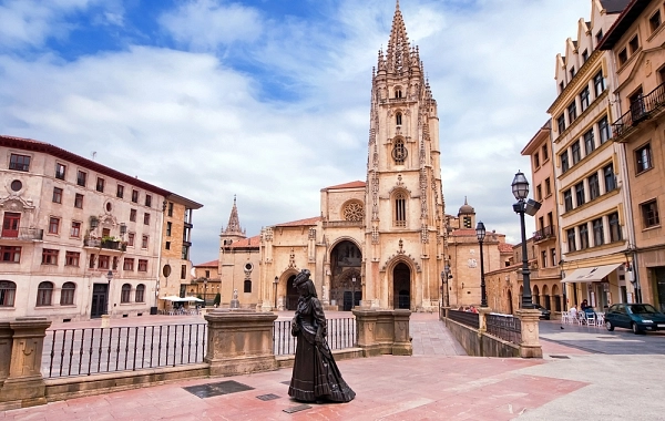 Oviedo - Santiago de Compostela by Bike