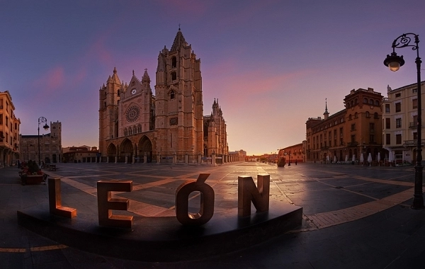 León - Santiago de Compostela by bike